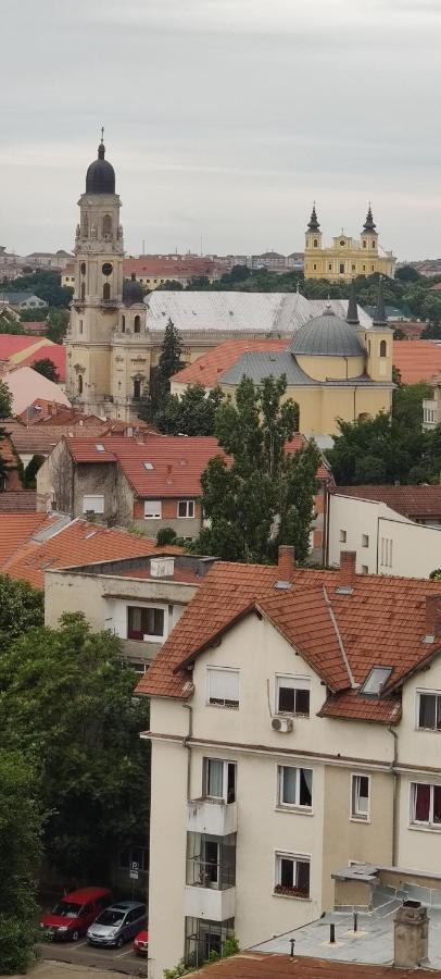 Over The City Oradea Exterior photo